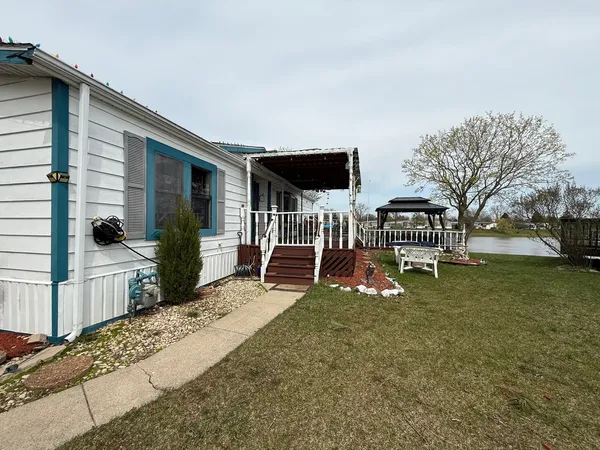 $99,000 | 588 Hickory Glen Road, Matteson, IL 60443