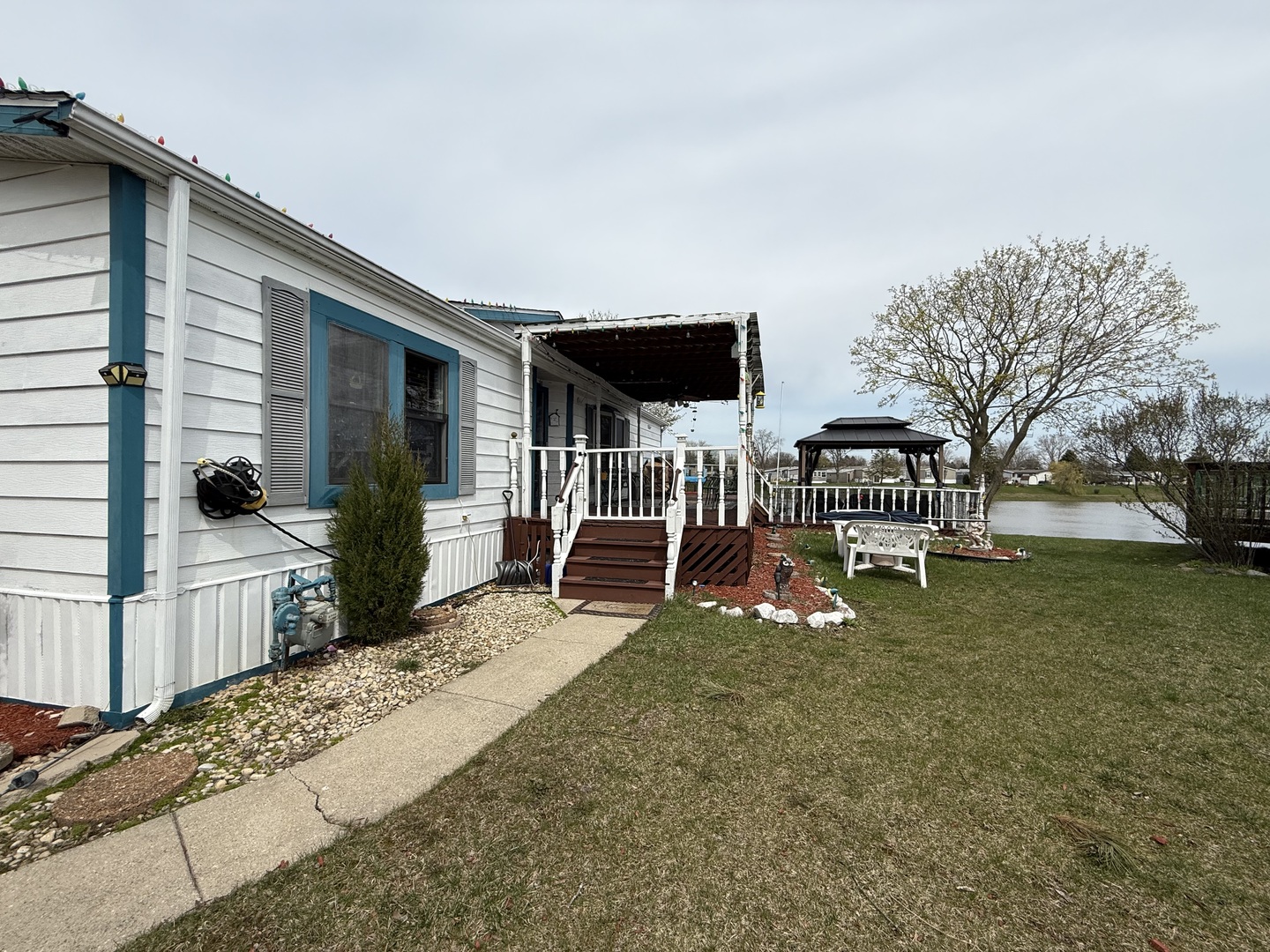 588 Hickory Glen Road Matteson, IL 60443 - Photo 2 of 50