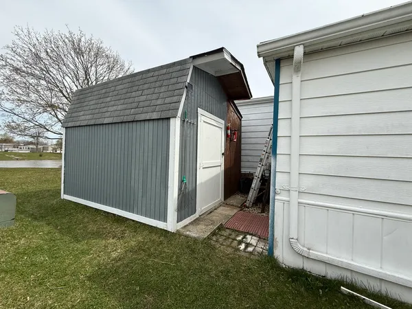 $99,000 | 588 Hickory Glen Road, Matteson, IL 60443