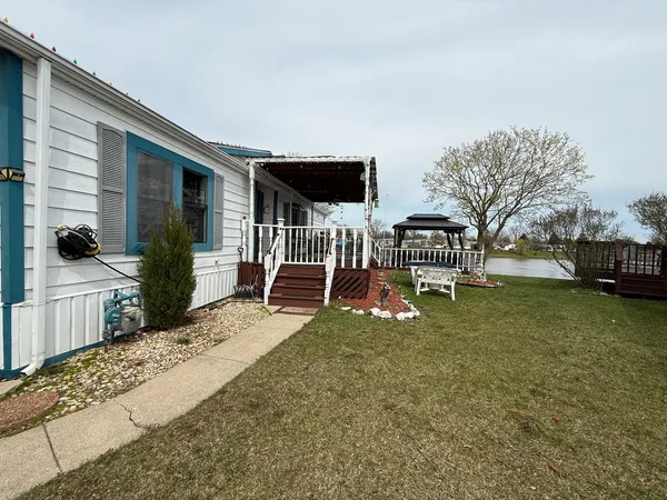 $99,000 | 588 Hickory Glen Road, Matteson, IL 60443