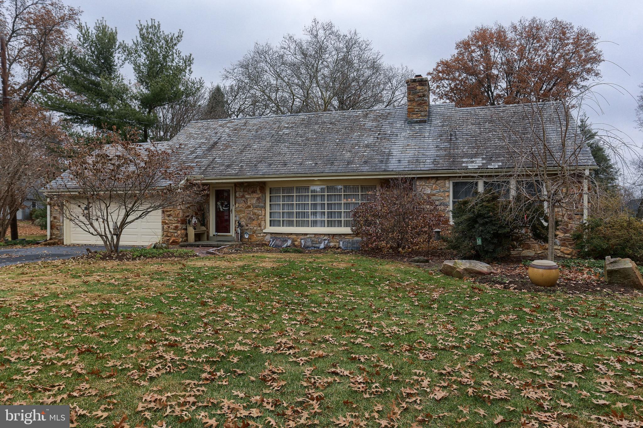 15 Ridgewood Road Lancaster, PA 17603 - Photo 1 of 38 Gallery Image 1