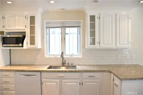 $5,350,000 | 337 10th Street, Manhattan Beach, CA 90266