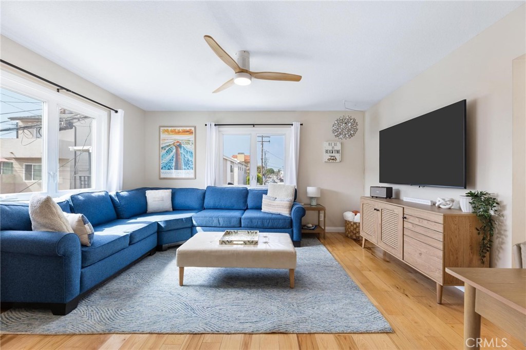 337 10th Street Manhattan Beach, CA 90266 - Photo 32 of 52