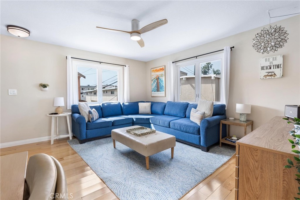 337 10th Street Manhattan Beach, CA 90266 - Photo 33 of 52