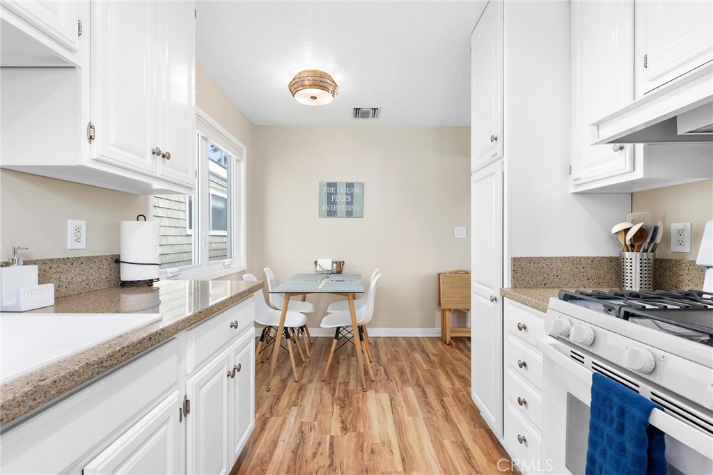 337 10th Street Manhattan Beach, CA 90266 - Photo 40 of 52