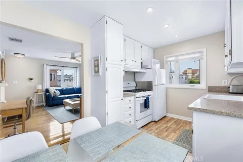 $5,350,000 | 337 10th Street, Manhattan Beach, CA 90266