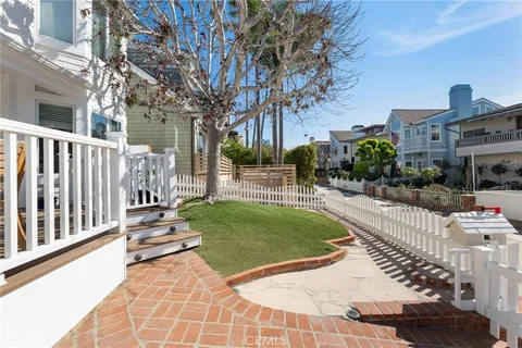 $5,350,000 | 337 10th Street, Manhattan Beach, CA 90266