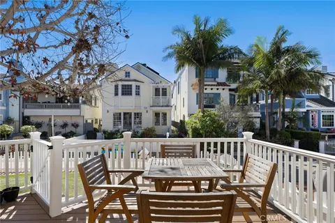 $5,350,000 | 337 10th Street, Manhattan Beach, CA 90266