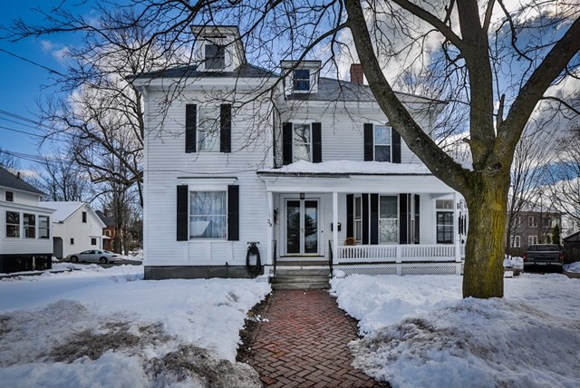 39 Concord Street Nashua, NH 03064 - Photo 2 of 32