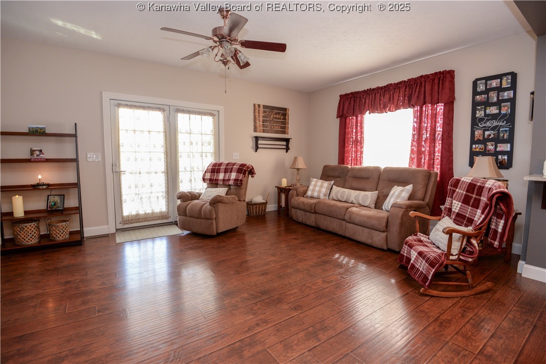 5203 Kelly Road Charleston, WV 25313 - Photo 12 of 49 Gallery Image 12