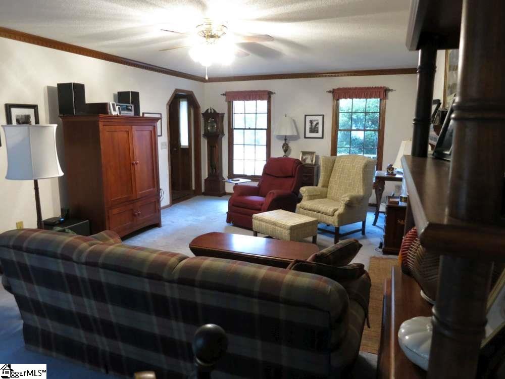 1019 Mossie Smith Road Easley, SC 29642 - Photo 8 of 30 Gallery Image 8