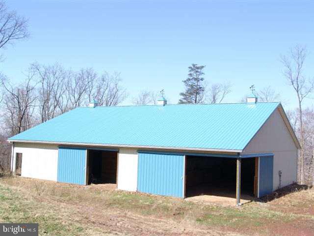 5720 Bull Road Dover, PA 17315 - Photo 3 of 9