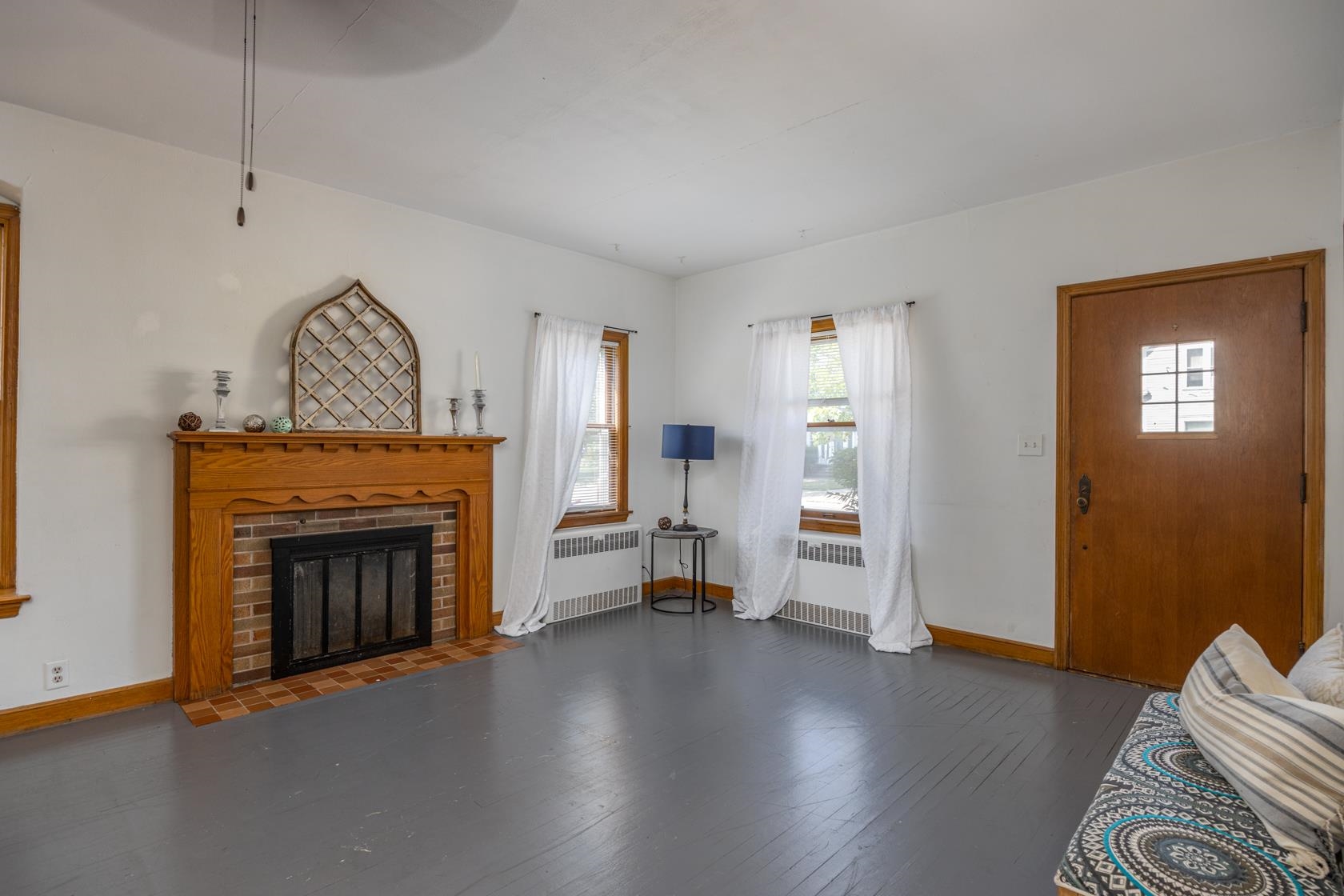 714 North Oneida Street Appleton, WI 54911 - Photo 4 of 28 Gallery Image 4