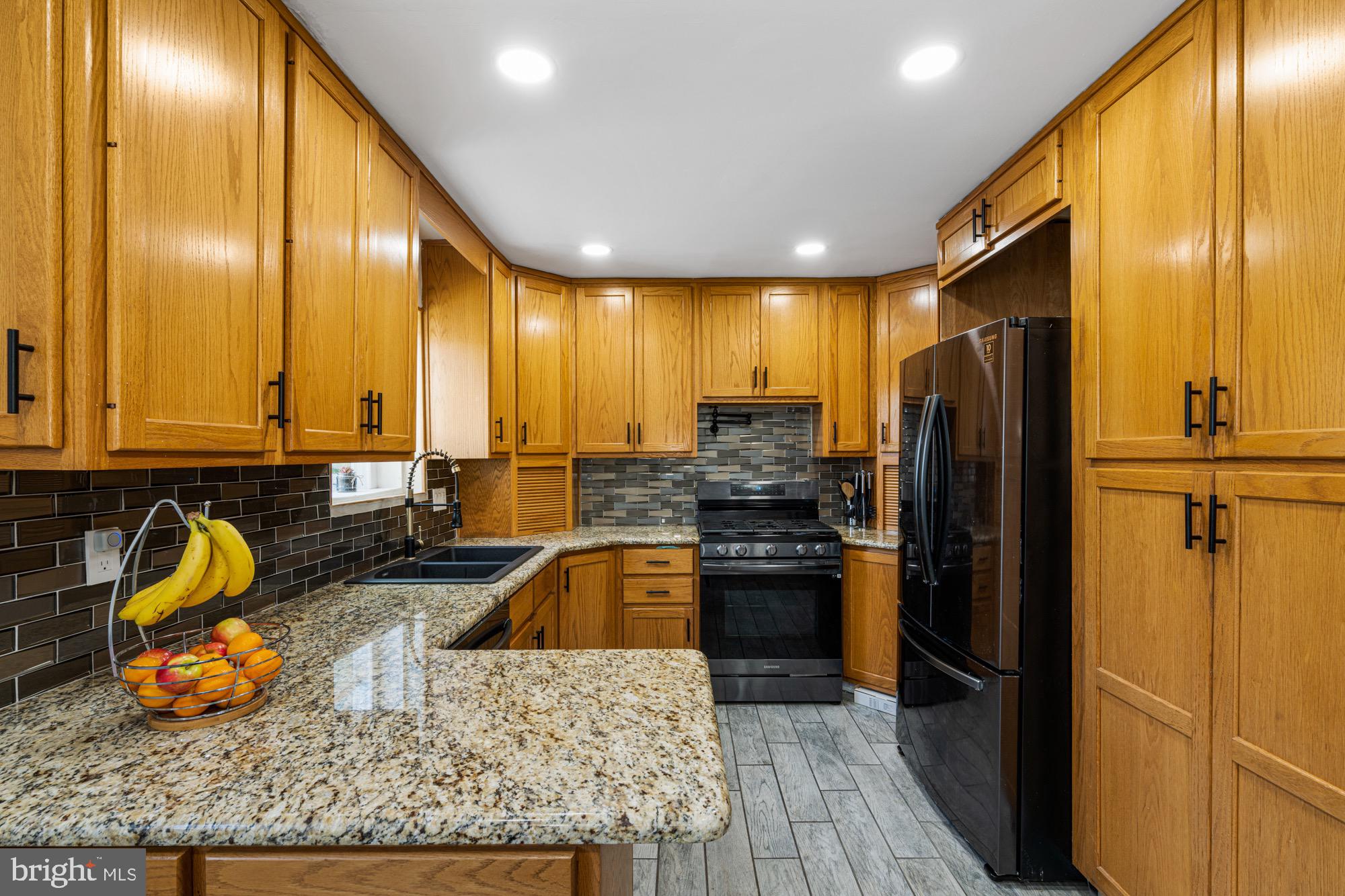 11116 Ridgeway Street Philadelphia, PA 19116 - Photo 1 of 34 Gallery Image 1