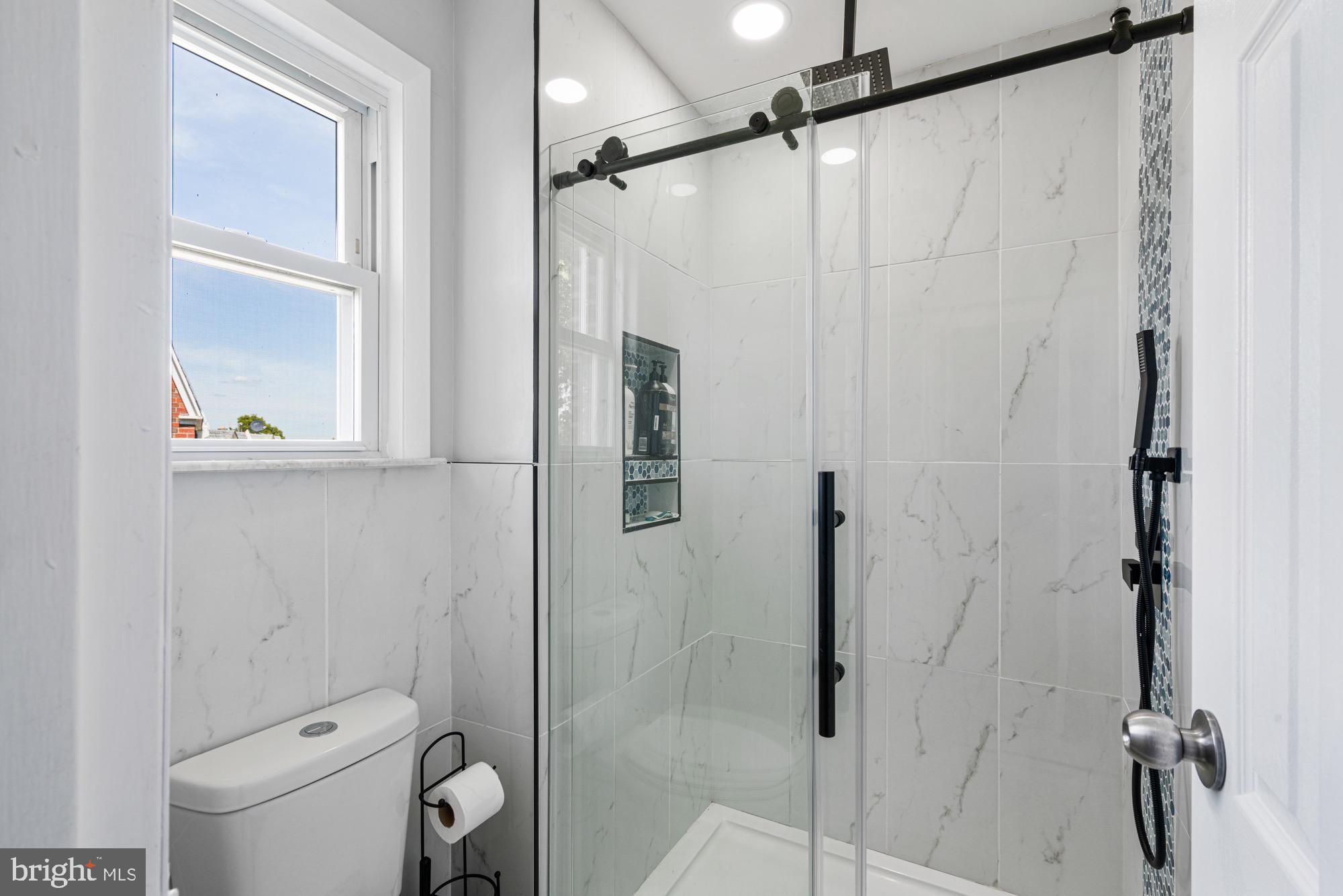 11116 Ridgeway Street Philadelphia, PA 19116 - Photo 13 of 34 Gallery Image 13