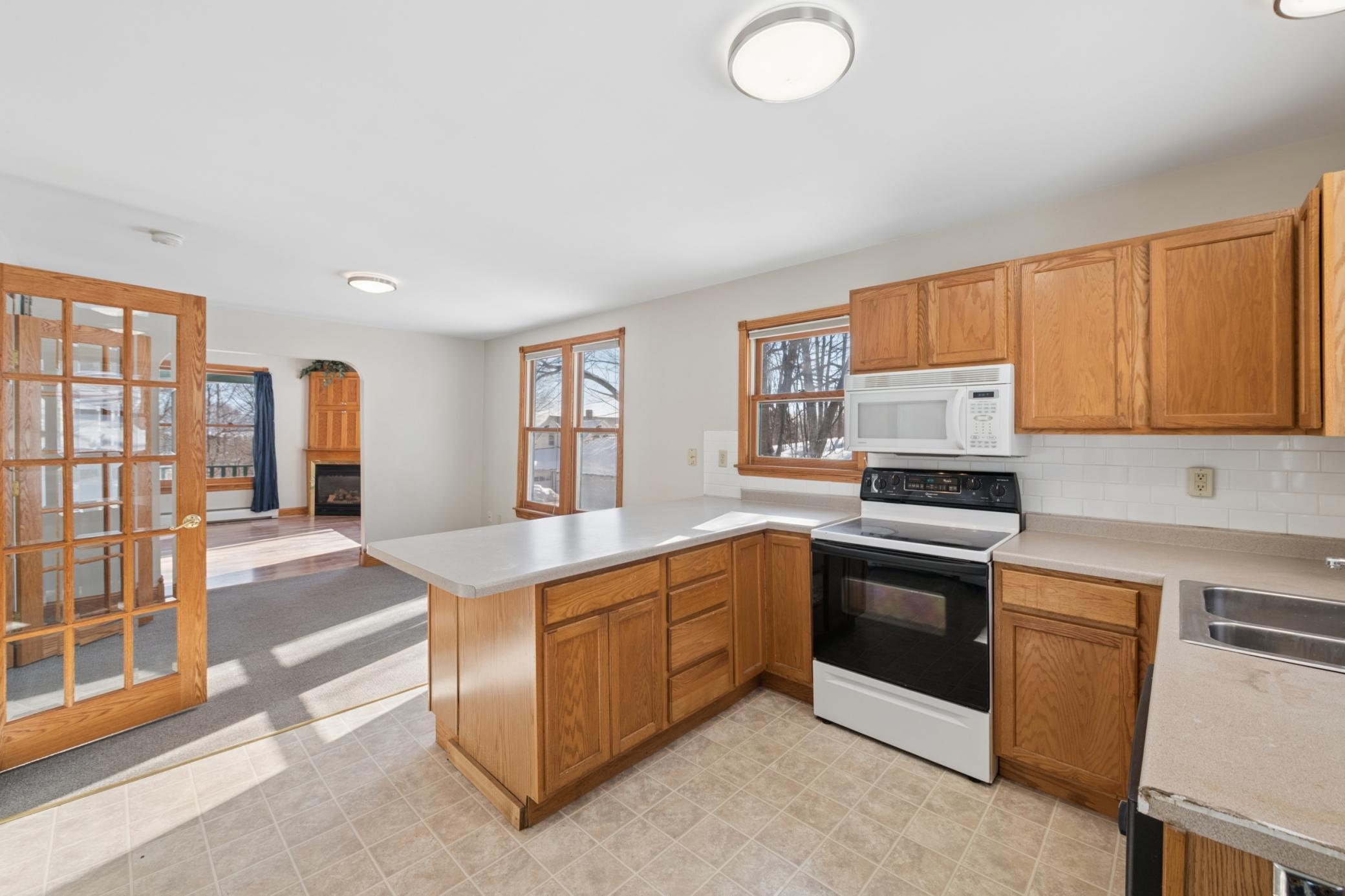 33 South 4th Street Bayfield, WI 54814 - Photo 12 of 29