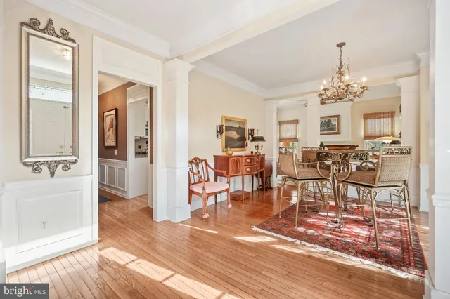 a view of a livingroom and dining room
