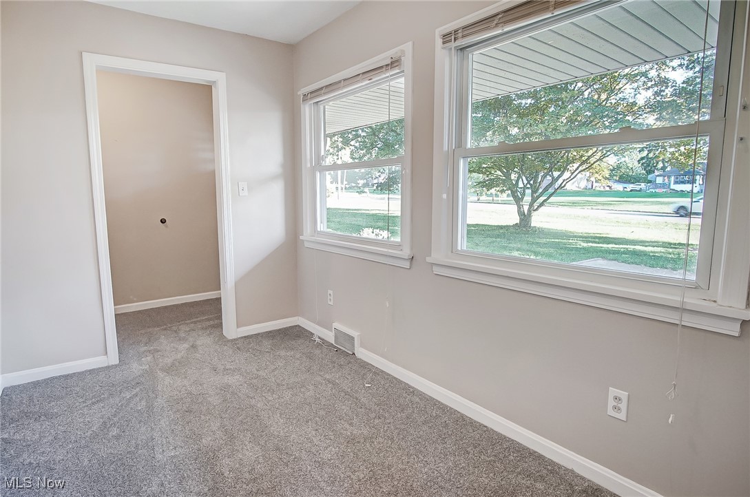845 East Waterloo Road Akron, OH 44306 - Photo 16 of 37
