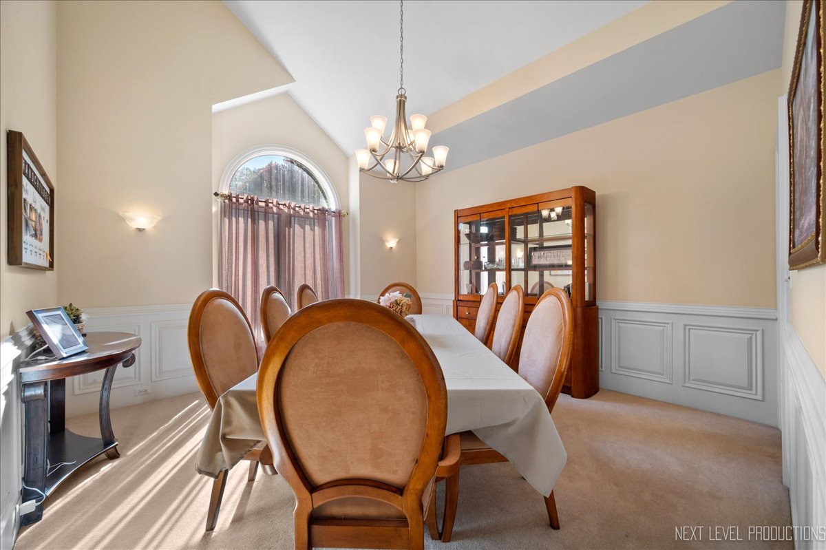 802 Wild Ginger Road Sugar Grove, IL 60554 - Photo 5 of 35