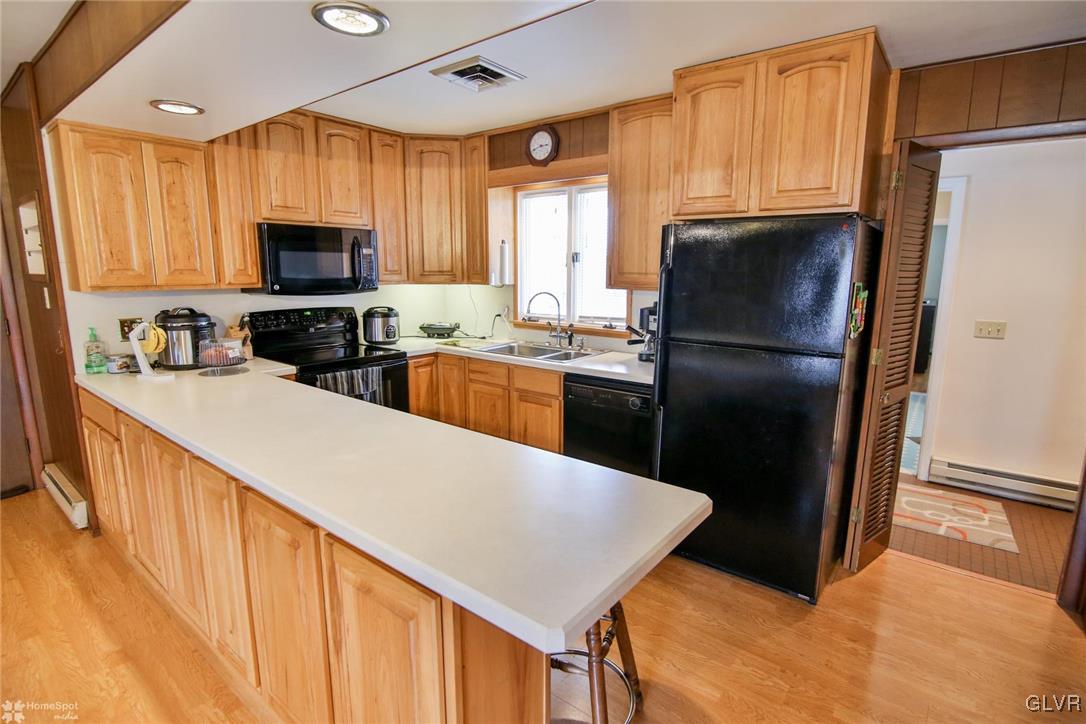 1335 Russett Road Allentown, PA 18104 - Photo 9 of 30 Gallery Image 9