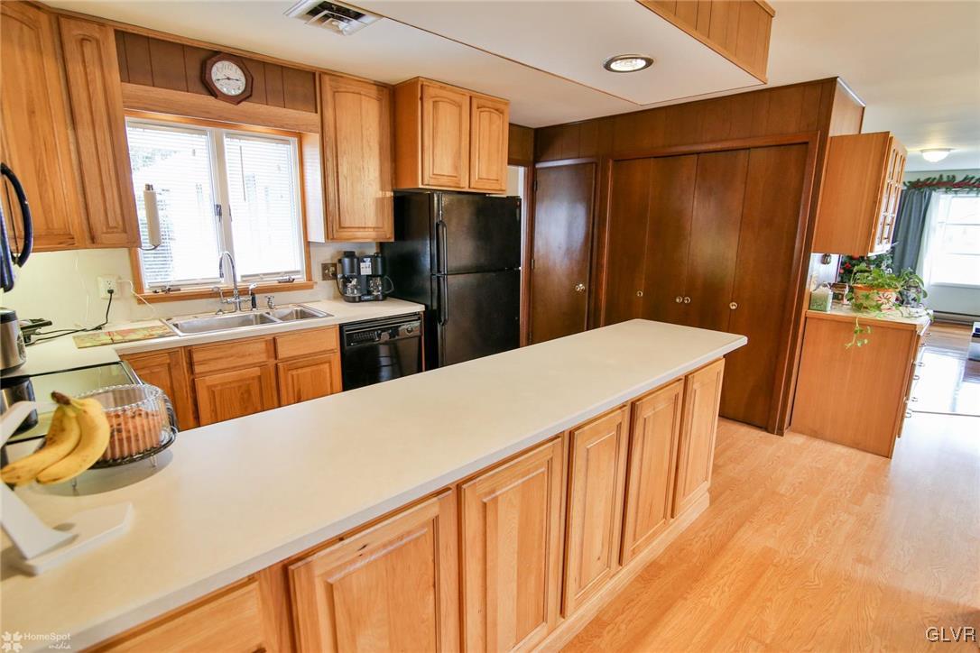 1335 Russett Road Allentown, PA 18104 - Photo 10 of 30 Gallery Image 10