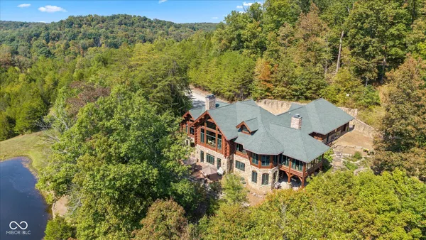 $4,490,000 | 7839 West Bellsville Pike, Columbus, IN 47201