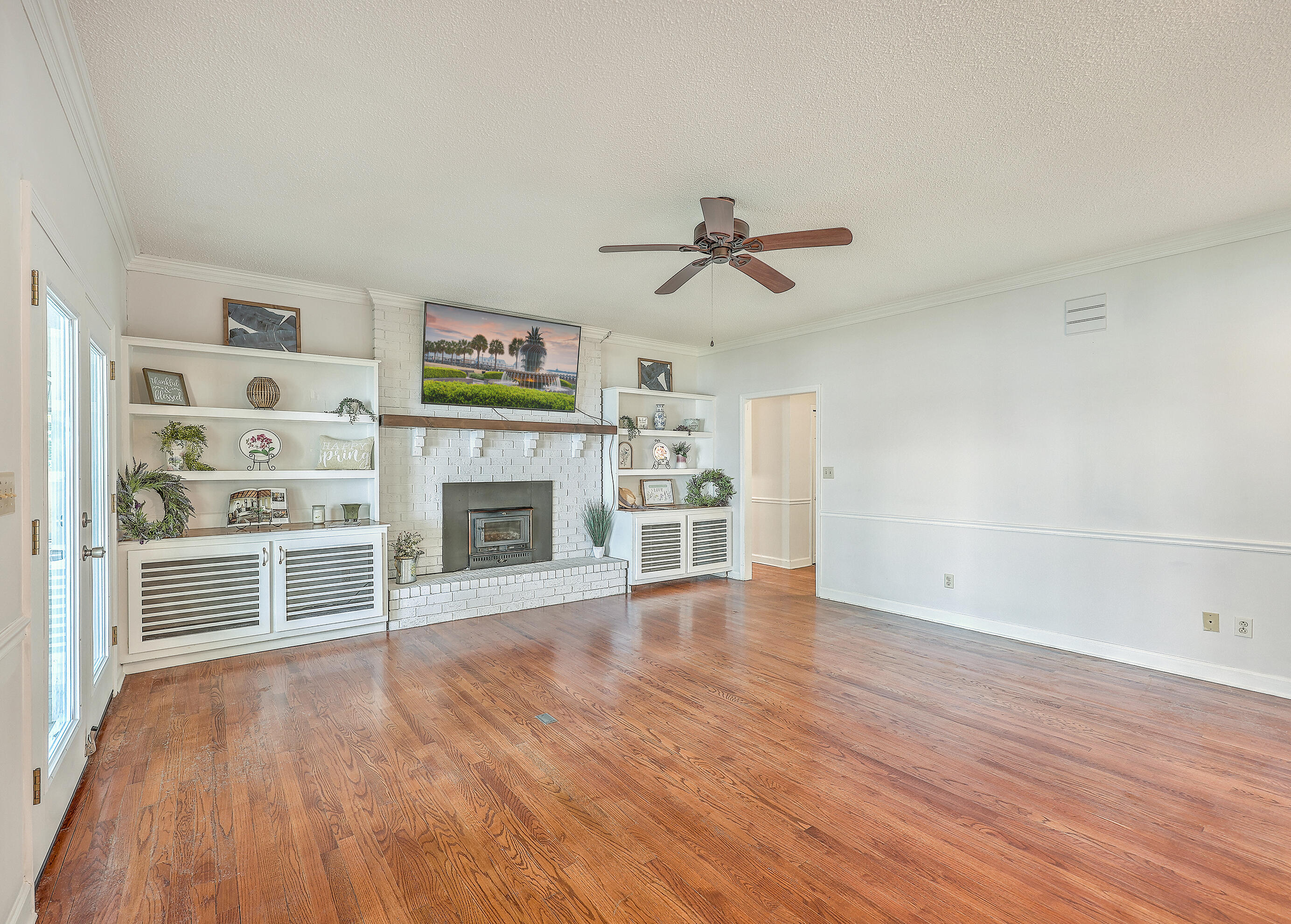 280 Suwanee Drive Vance, SC 29163 - Photo 11 of 57 Wood Floors!
