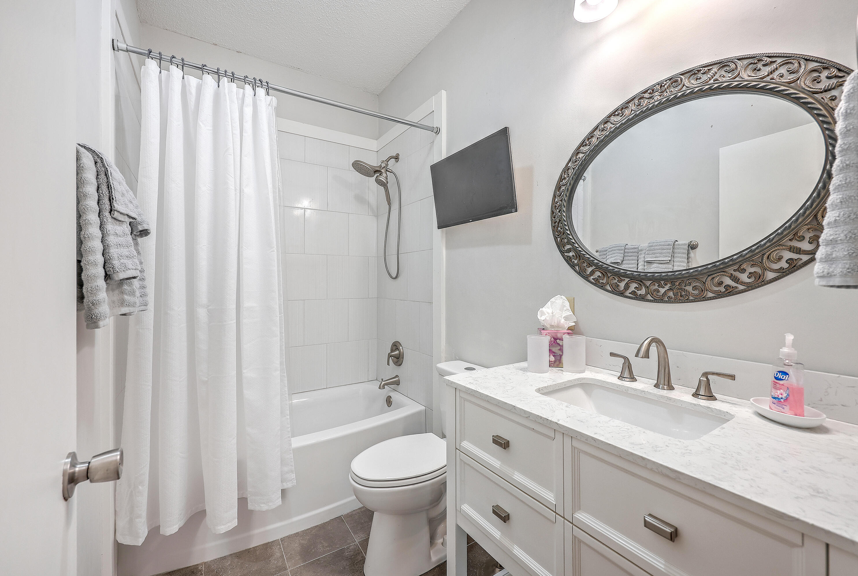 280 Suwanee Drive Vance, SC 29163 - Photo 32 of 57 Full Hallway Bathroom