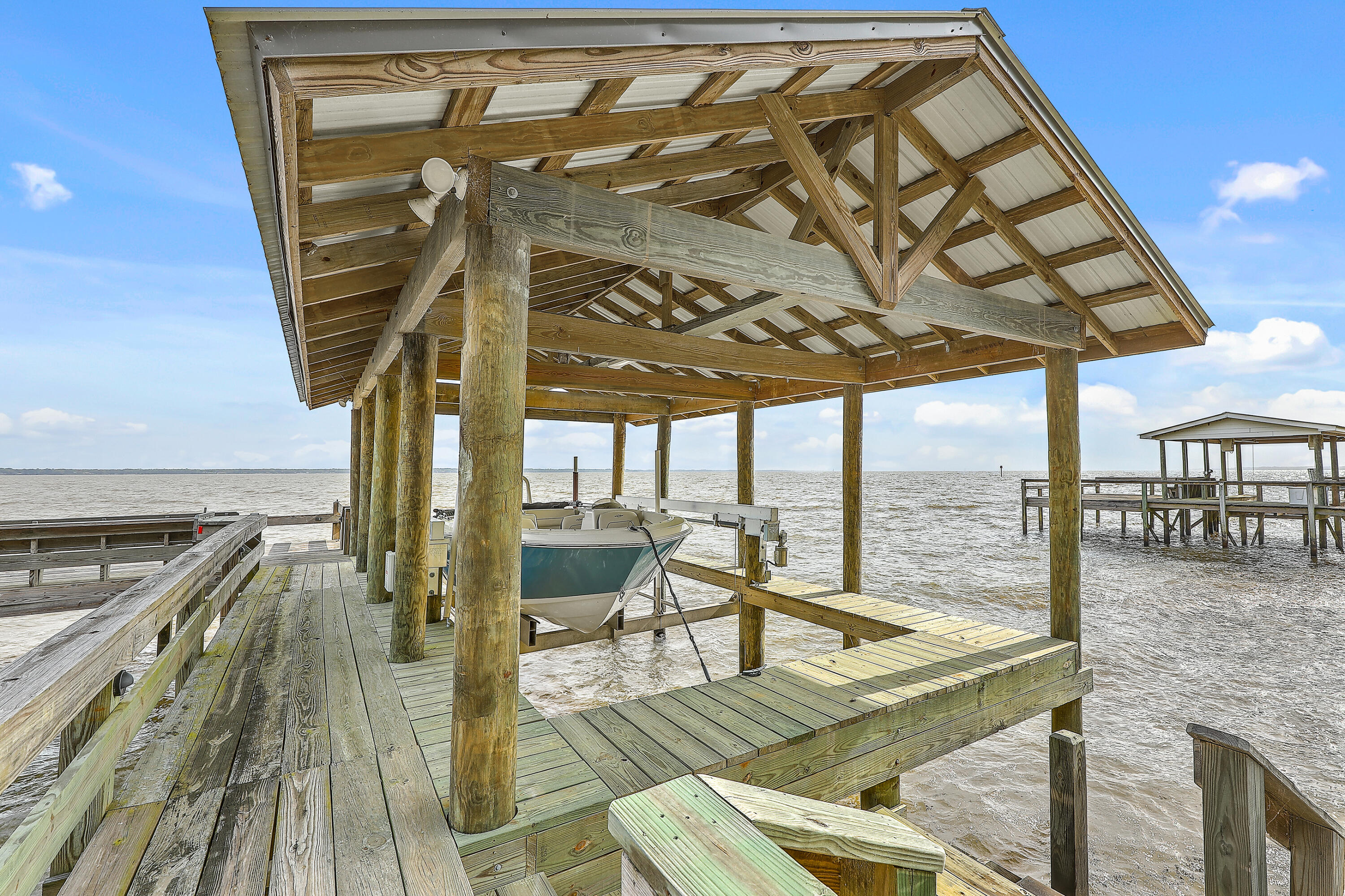 280 Suwanee Drive Vance, SC 29163 - Photo 46 of 57 Boat Lift