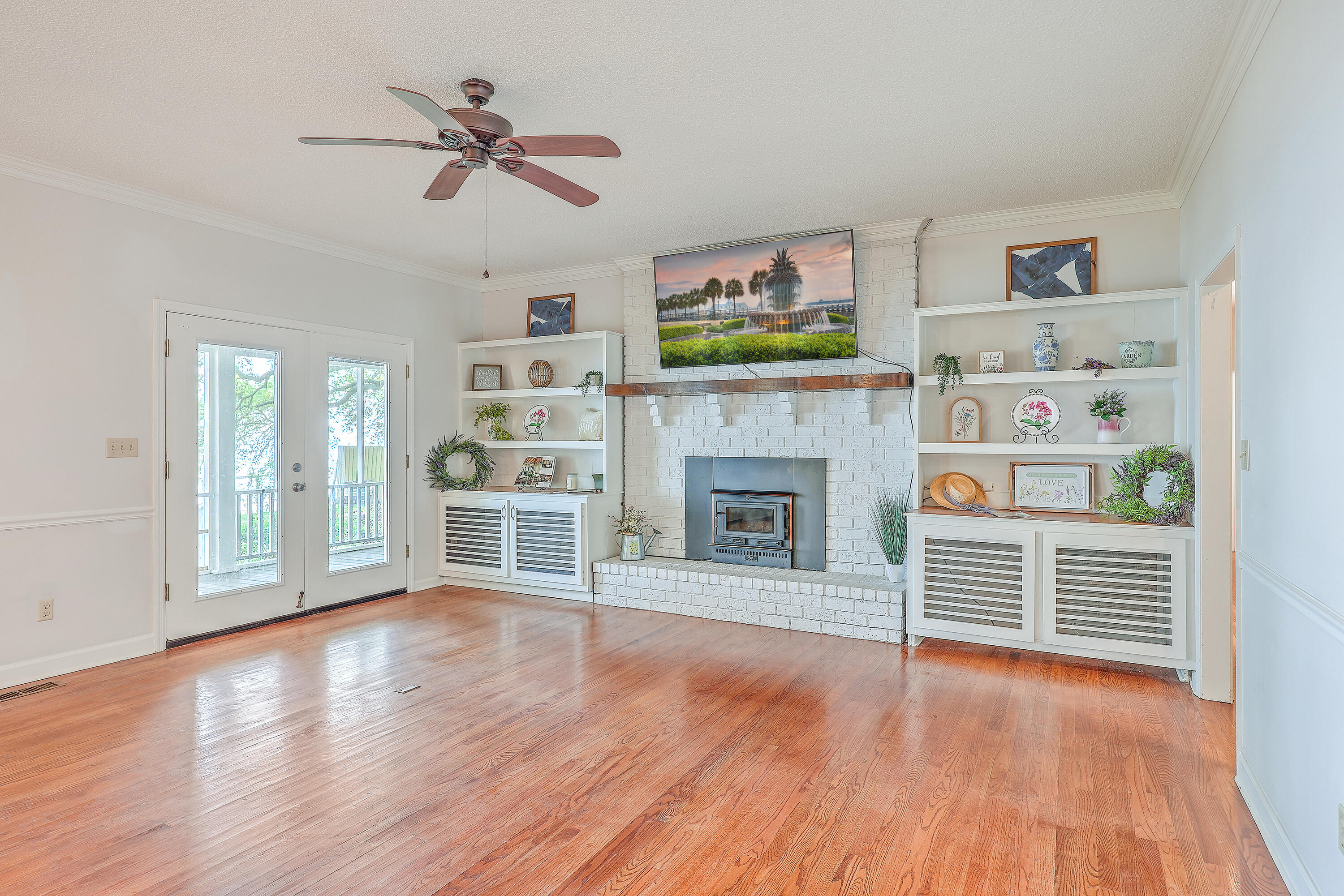 280 Suwanee Drive Vance, SC 29163 - Photo 8 of 57 Built-ins!