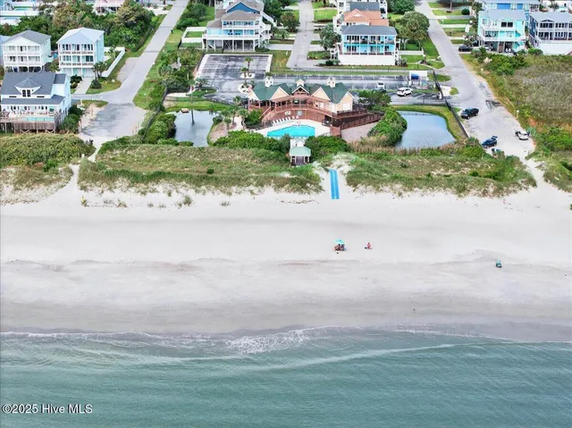 $1,299,500 | 3689 Pepperbush Drive, Southport, NC 28461