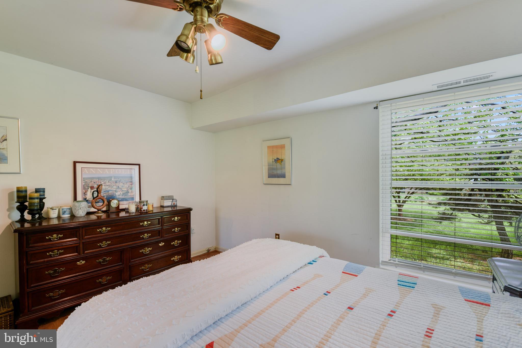 142 Georgetown Road, Unit 6 Annapolis, MD 21403 - Photo 32 of 40 Queen Bed