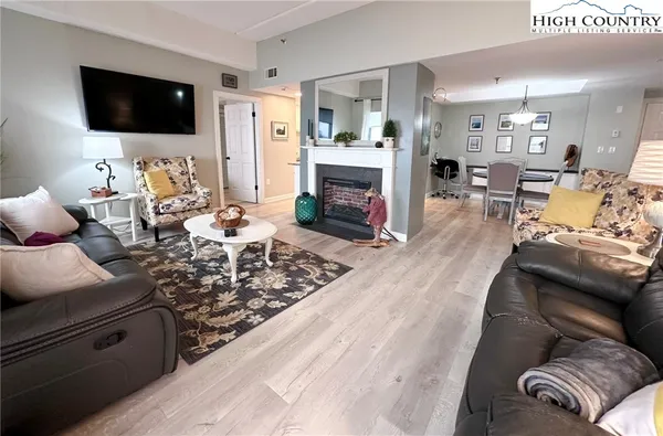 $2,000 | 303 Sugar Top Drive, Unit 2302, Sugar Mountain, NC 28604