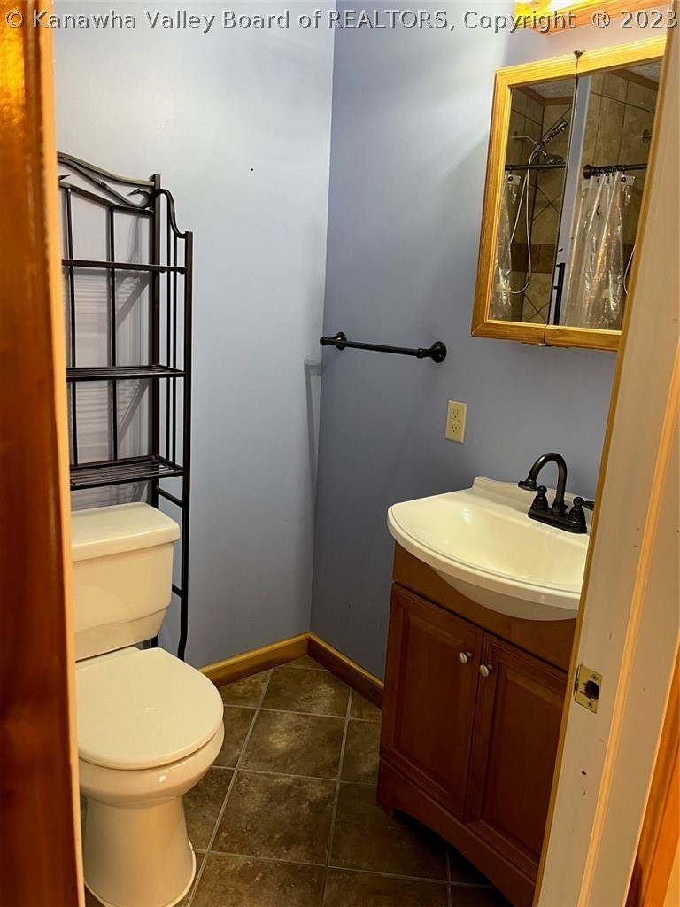 2728 Cross Crk Road Buffalo, WV 25033 - Photo 25 of 39 Gallery Image 25
