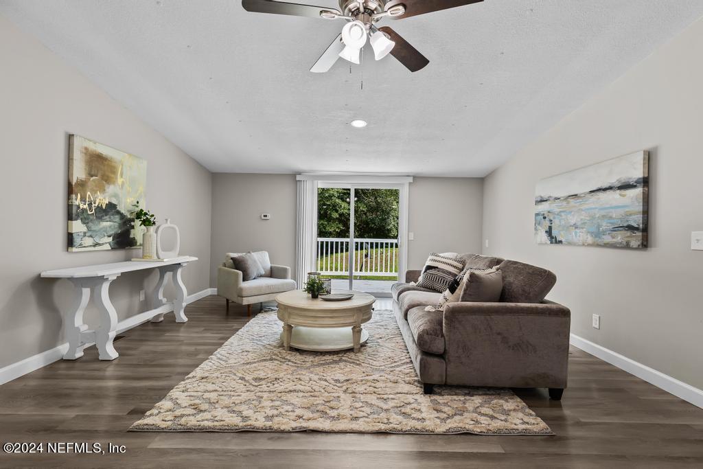 4864 Peppergrass Street Middleburg, FL 32068 - Photo 12 of 46 4864 Pepprgrass-12