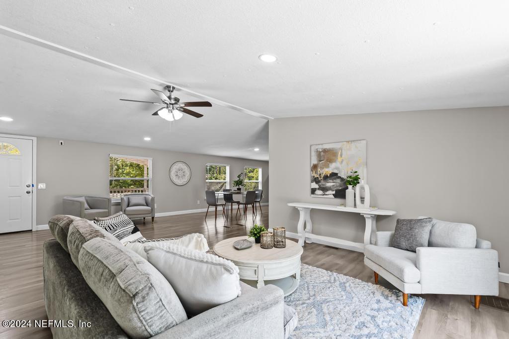 4864 Peppergrass Street Middleburg, FL 32068 - Photo 9 of 46 4864 Pepprgrass-15