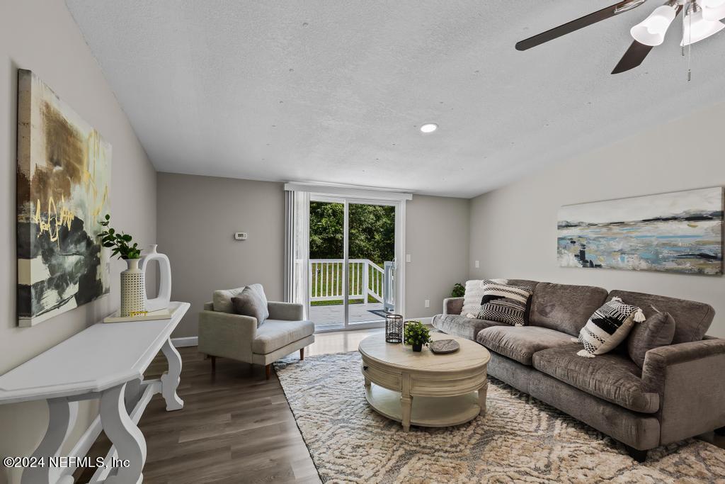 4864 Peppergrass Street Middleburg, FL 32068 - Photo 10 of 46 4864 Pepprgrass-13
