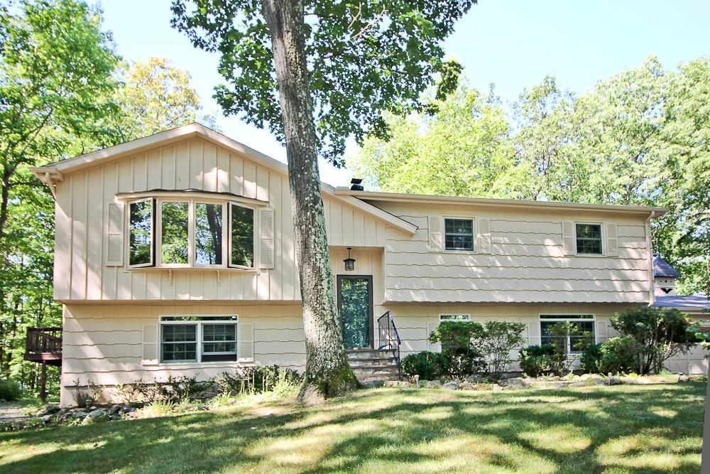 33 Dick Finn Road New Fairfield, CT 06812 - Photo 1 of 1 Gallery Image 1
