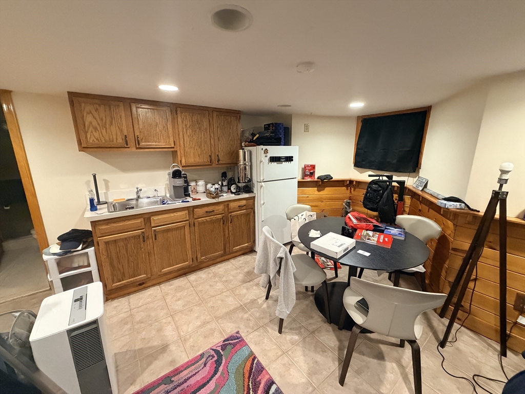 19 Berkeley Street, Unit 1 Somerville, MA 02143 - Photo 10 of 12