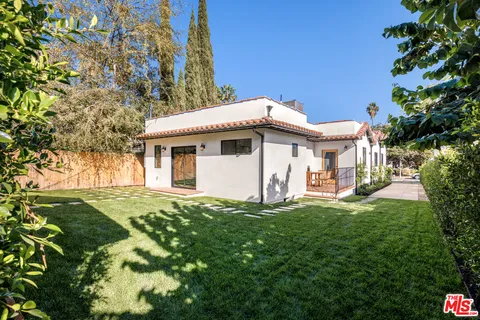 $2,795,000 | 913 South Mullen Avenue, Los Angeles, CA 90019