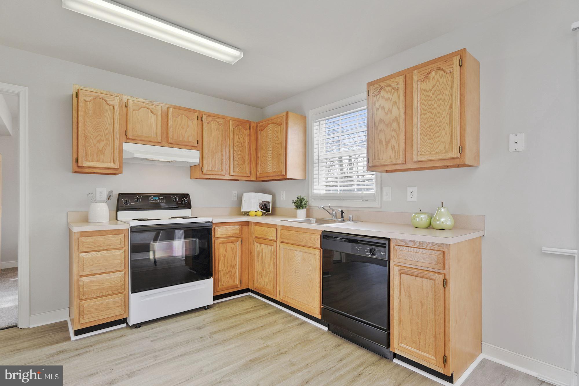 3 Mountain Road Linthicum, MD 21090 - Photo 5 of 30 Gallery Image 5