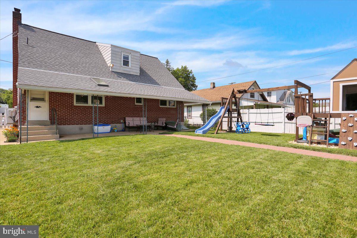 1326 Columbia Avenue Reading, PA 19607 - Photo 33 of 37