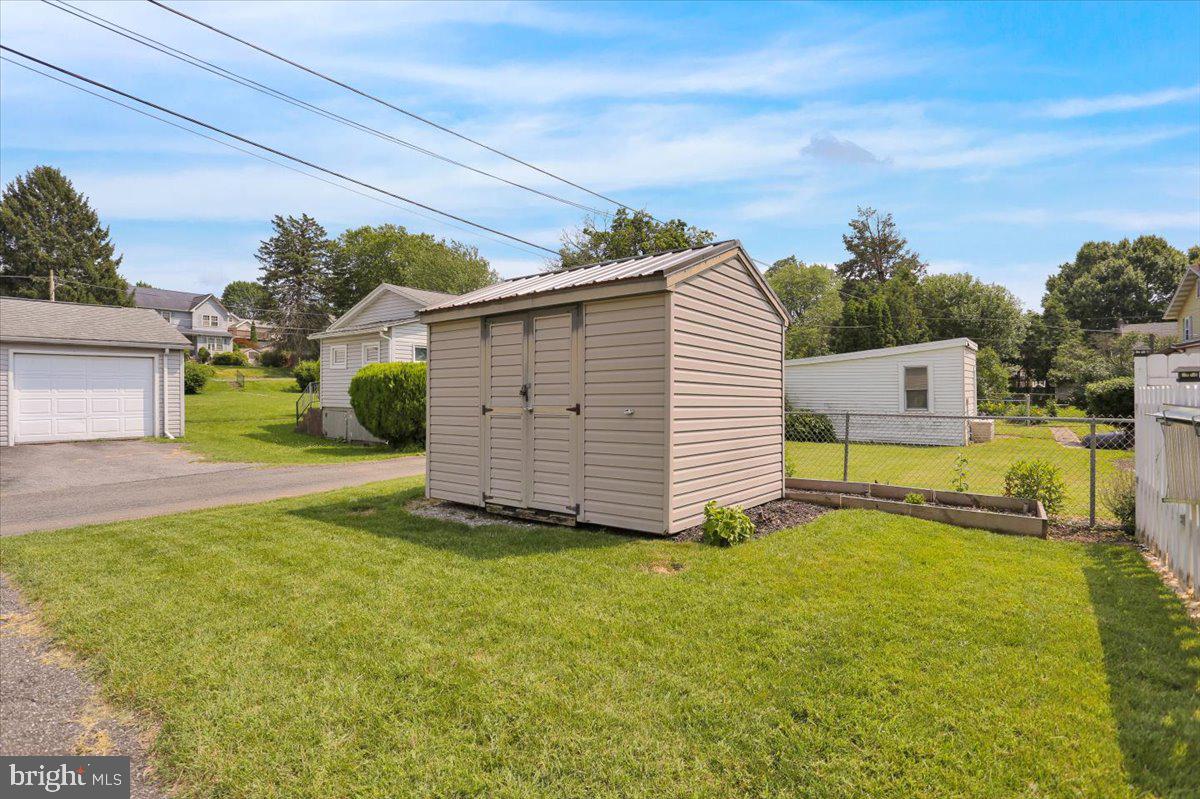 1326 Columbia Avenue Reading, PA 19607 - Photo 36 of 37