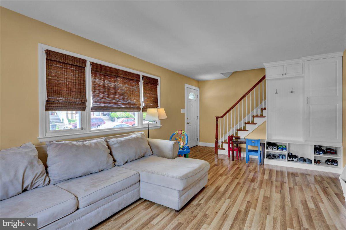 1326 Columbia Avenue Reading, PA 19607 - Photo 7 of 37