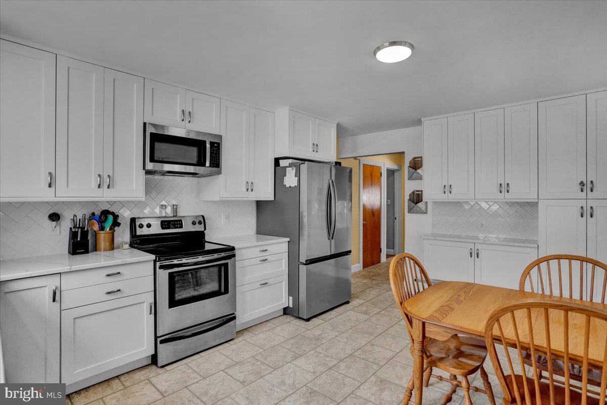 1326 Columbia Avenue Reading, PA 19607 - Photo 10 of 37
