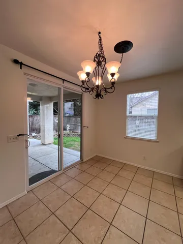 $2,250 | 770 West Brittany Lane, Clovis, CA 93619