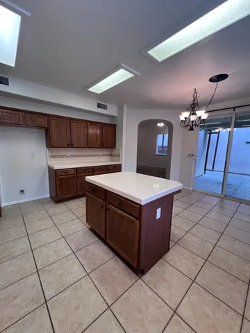 $2,250 | 770 West Brittany Lane, Clovis, CA 93619