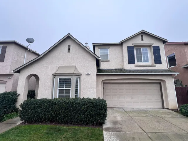 $2,250 | 770 West Brittany Lane, Clovis, CA 93619