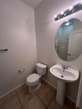 $2,200 | 770 West Brittany Lane, Clovis, CA 93619