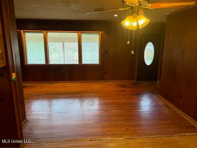 $129,900 | 105 East Sunset Drive, Brandon, MS 39042